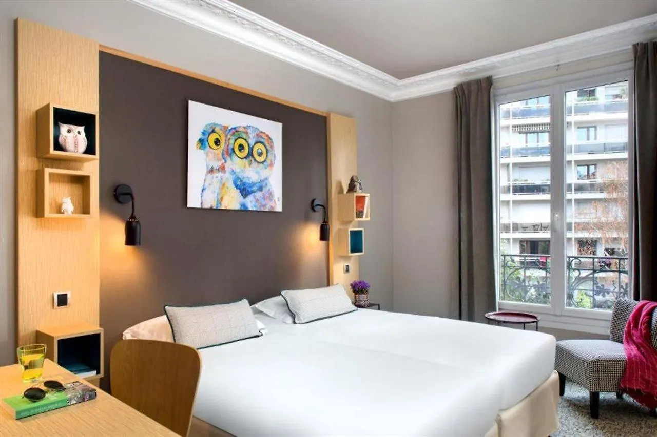 ***  Chouette Hotel Paris Frankrike